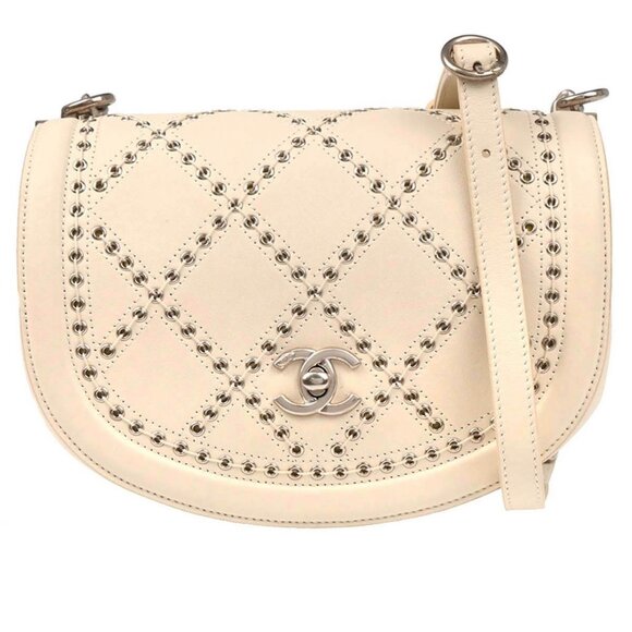 CHANEL Handbags - Chanel White Calfskin Coco Eyelets Round Flap Shoulder Bag 195560